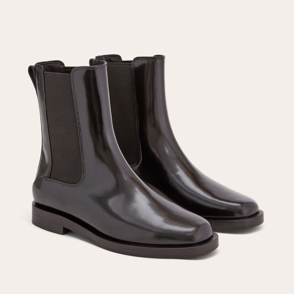 Everlane Black Gloss Chelsea Ankle Boots